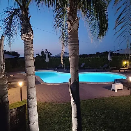 B&B La Vigna 카로비그노